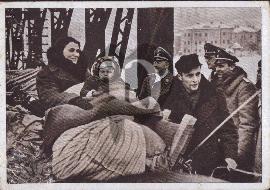 Recto carte postale ancienne, photo Heinrich Himmler Reichsfuhrer SS avec des SS en Pologne 1940