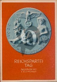 Recto carte postale ancienne, médaille Allemande reichsparteitag 1939 sur fond rouge inscit Reichsparteitag Nuremberg 